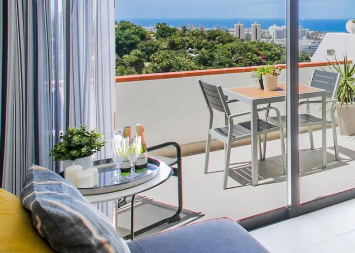 Cozy With Seaview And Parking Apartament *