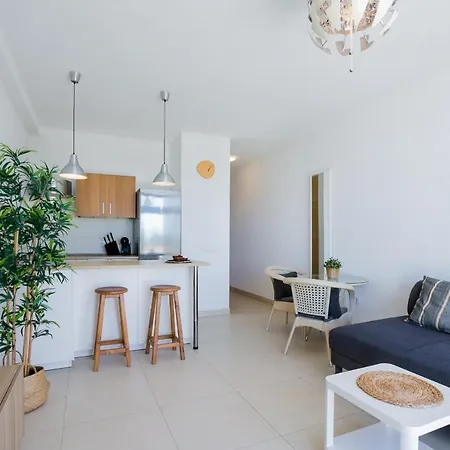 Cozy With Seaview And Parking Daire *