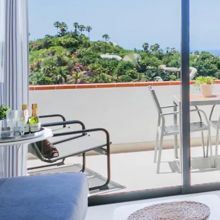Cozy With Seaview And Parking Costa Adeje