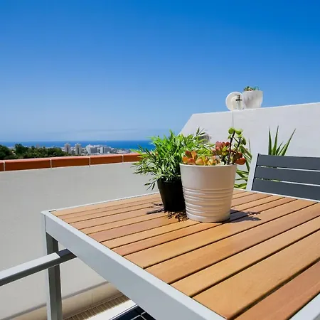 Cozy With Seaview And Parking Lägenhet *