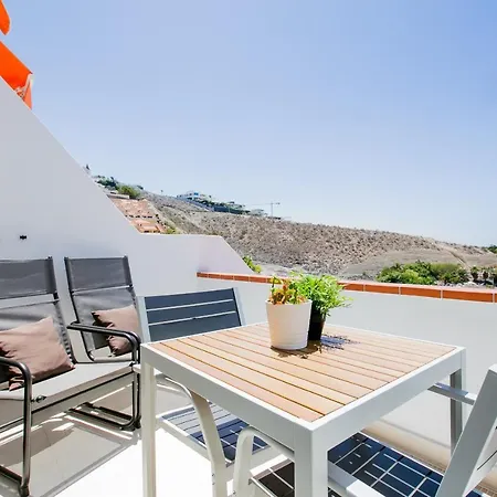 Lägenhet Cozy With Seaview And Parking