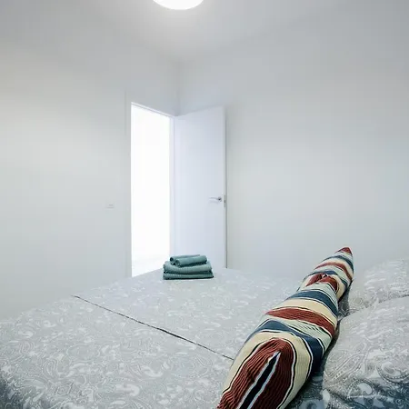 Cozy With Seaview And Parking Lägenhet *